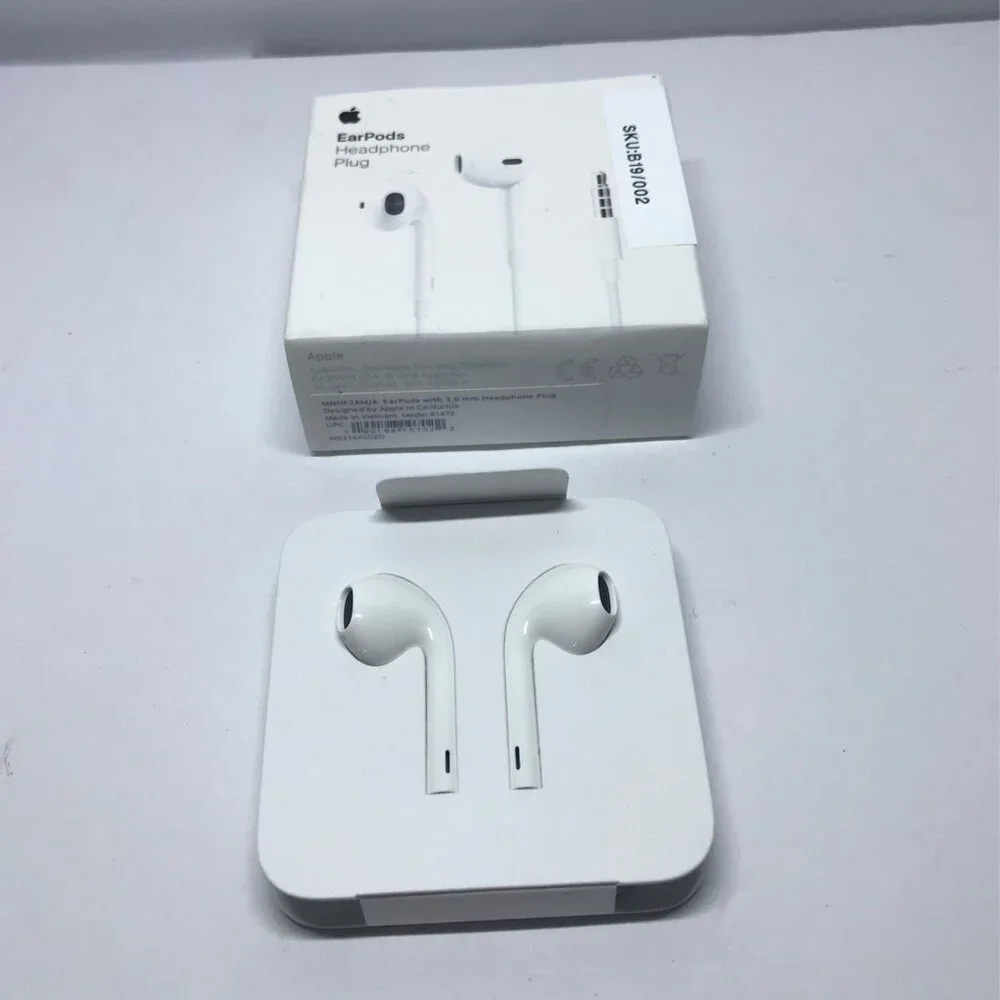 Original Apple EarPods A1472 3.5mm w/ Remote In Ear Canal Headset Headphones